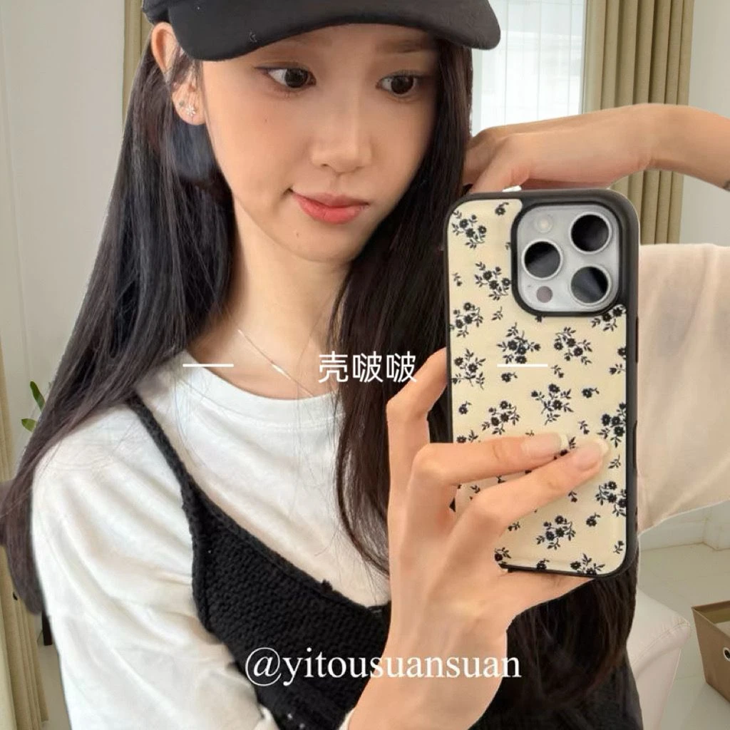 新款韩系米白碎花网红款16pro手机壳防摔硅胶黑框X适用苹果11/12/