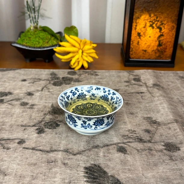 元煦和晓 青花缠枝莲内外画马蹄杯主人杯纯手工手绘陶瓷
