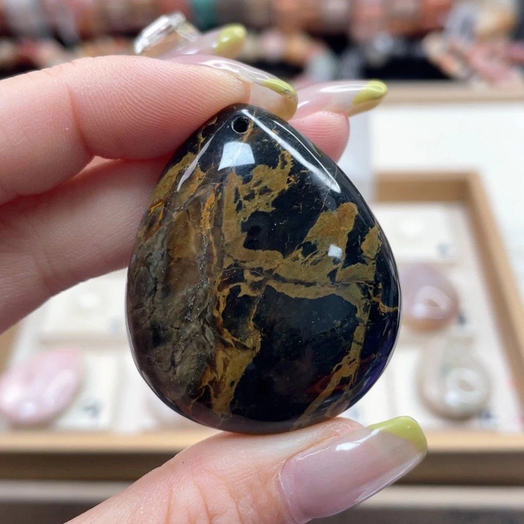 硅化珊瑚（珊瑚玉）手链未镶嵌枫**?113