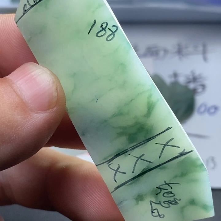 定制翡翠未镶嵌包工