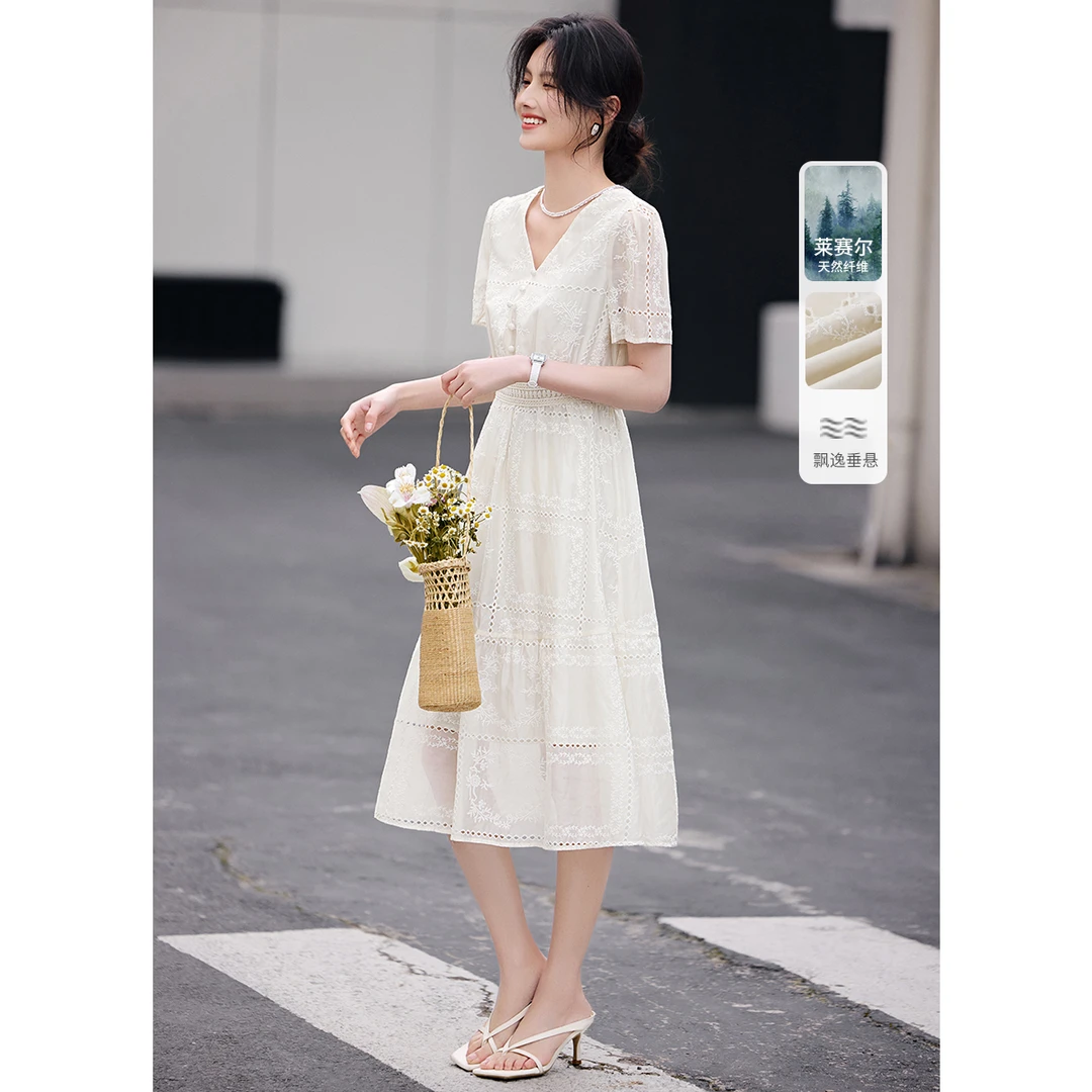 XWI/欣未【冷萃茉莉】2025夏重工刺绣莱赛尔气质优雅连衣裙1592