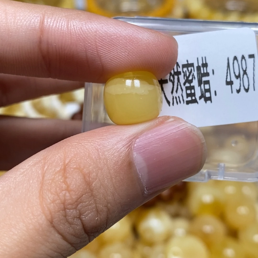 蜜蜡未镶嵌珠宝奇石4987