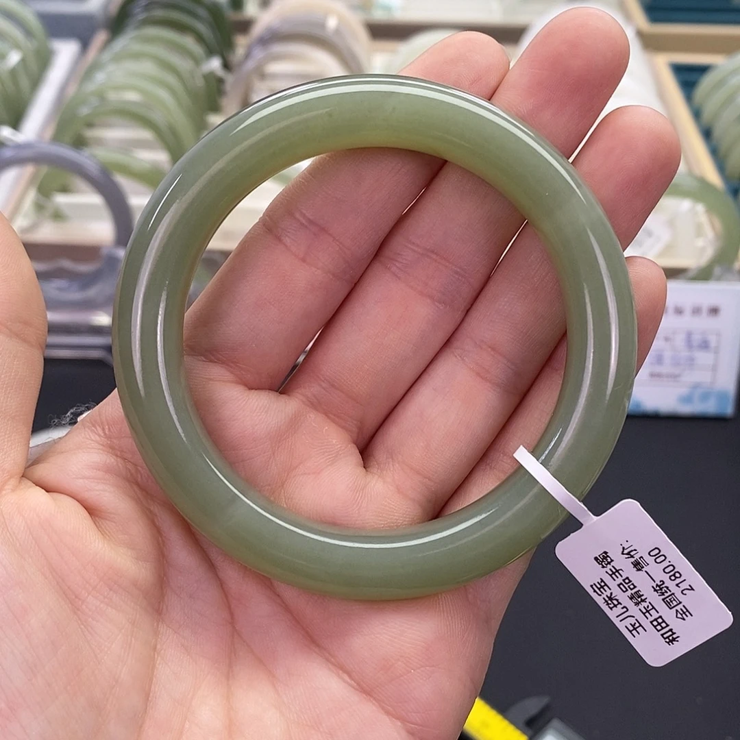 和田玉未镶嵌手镯5859