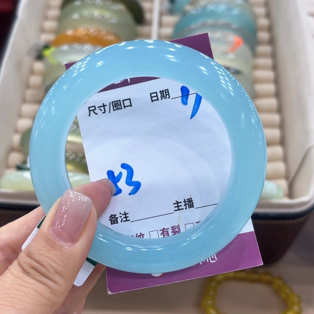 傲***敏未镶嵌蛇纹石玉手镯
