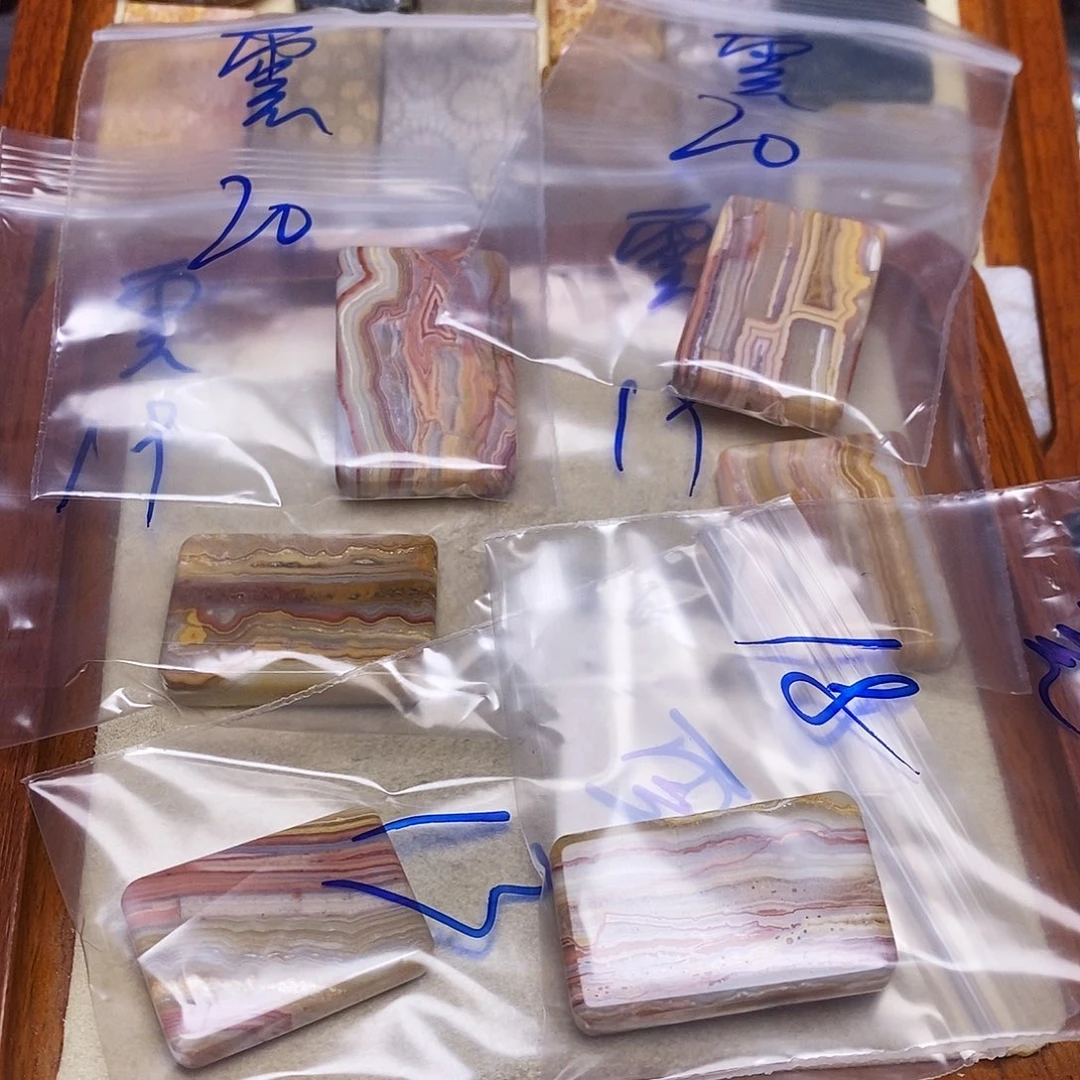 硅化玉珠宝奇石合金雲