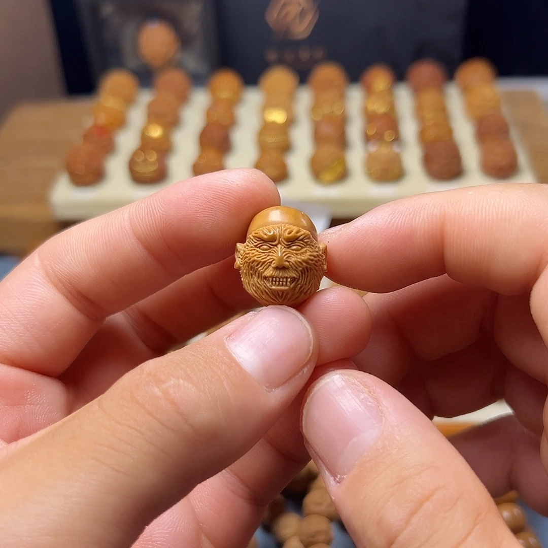 猴头核桃吊坠僵尸任老爷