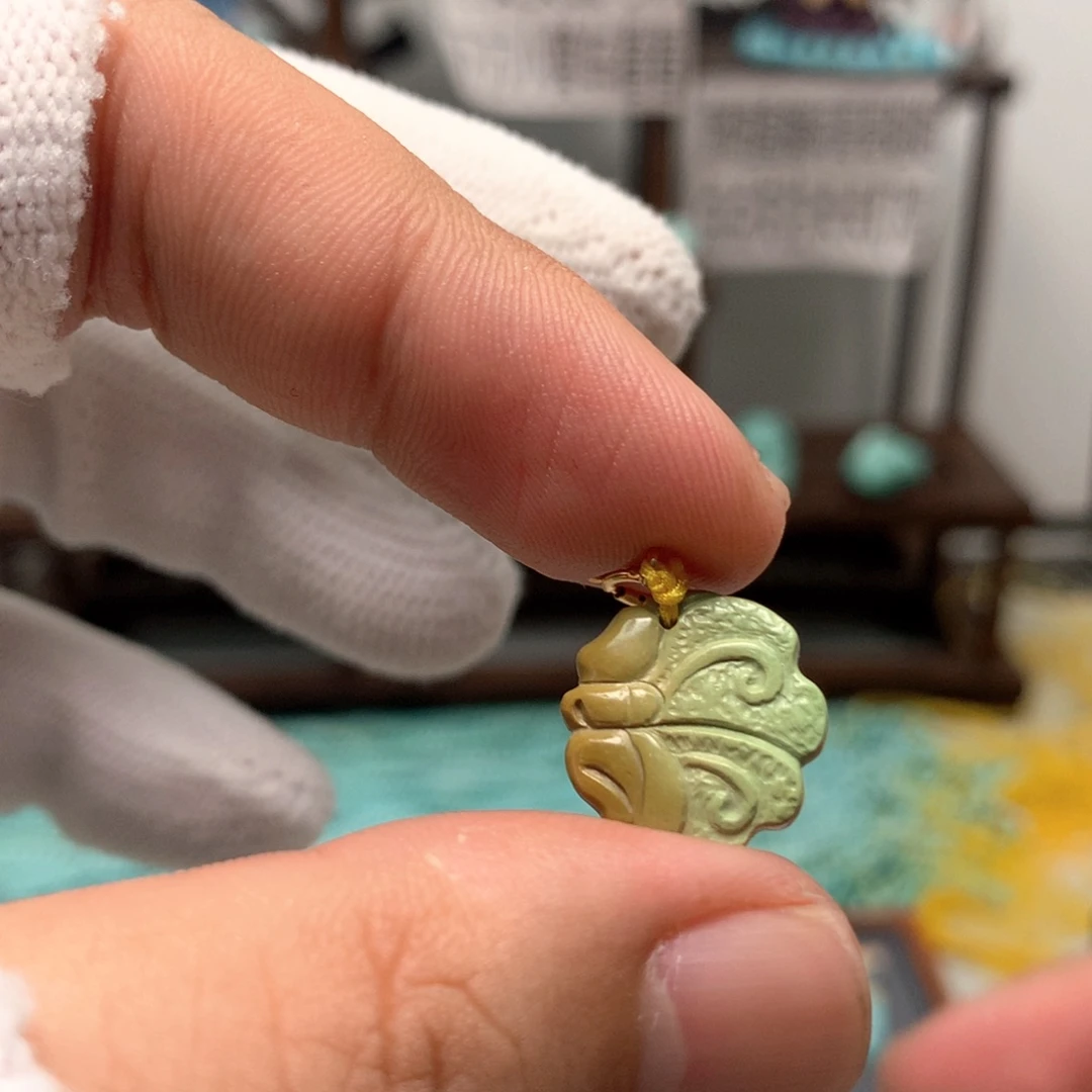 绿松石未镶嵌挂件