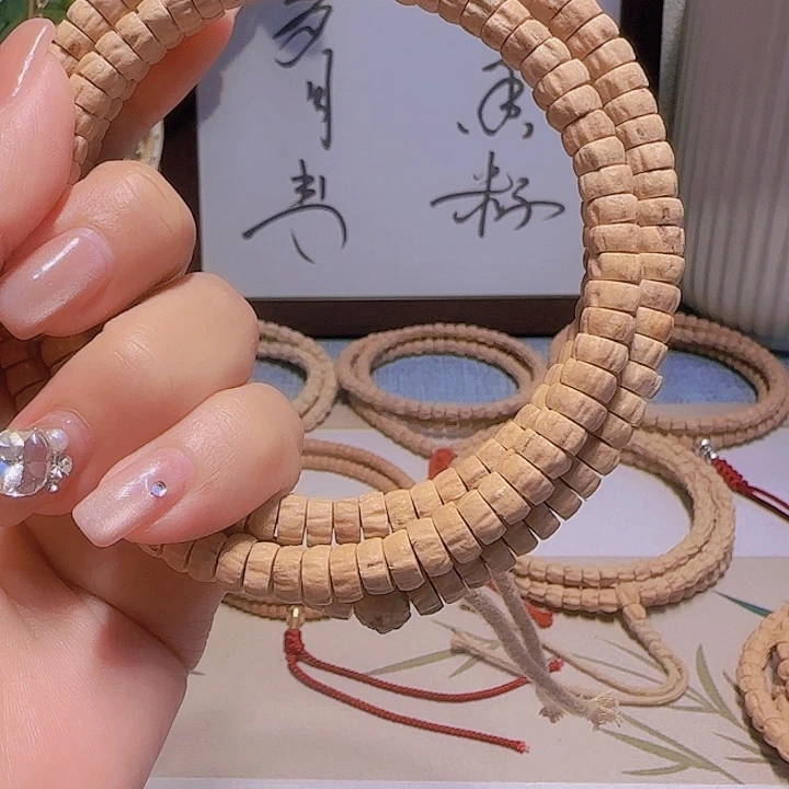 罗***”柏香籽/百香籽吊坠