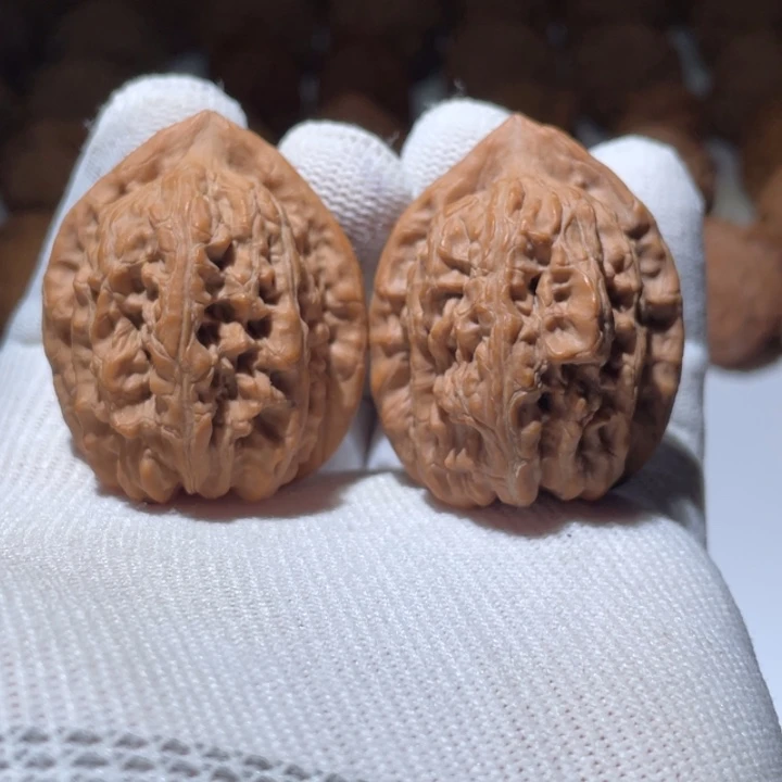 吊坠文玩核桃赤龙鸡心
