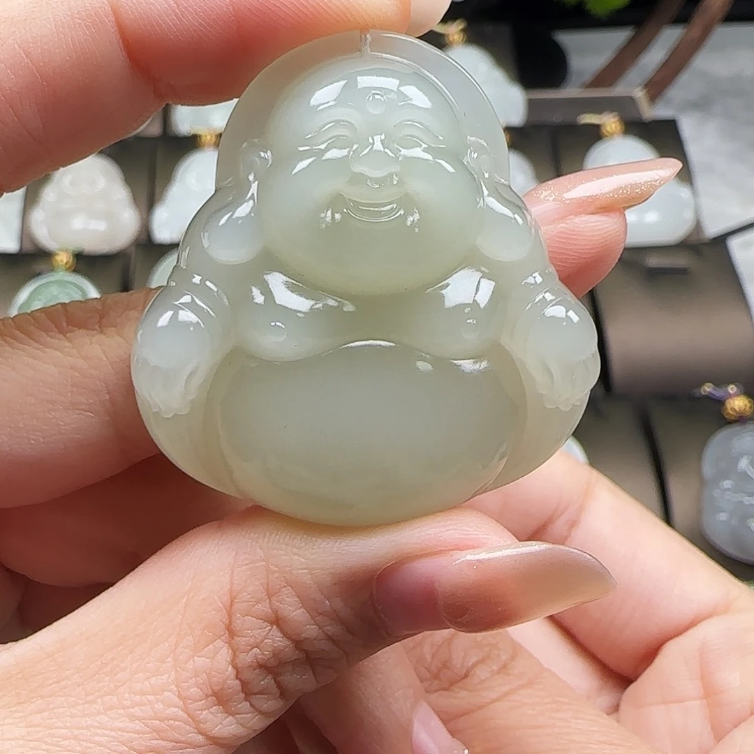 和田玉18K金镶嵌吊坠(赠链)