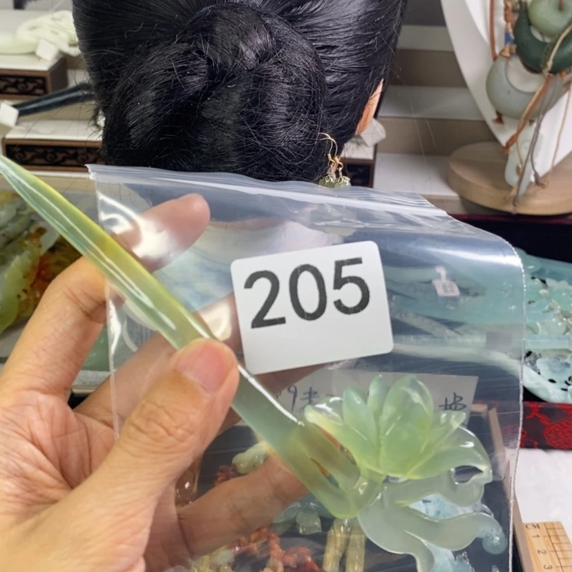 【闪购商品】岫玉发饰未镶嵌飘*?
