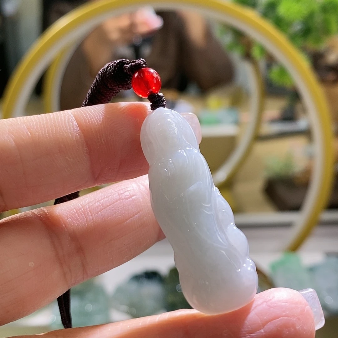 【闪购商品】翡翠颈饰未镶嵌观音