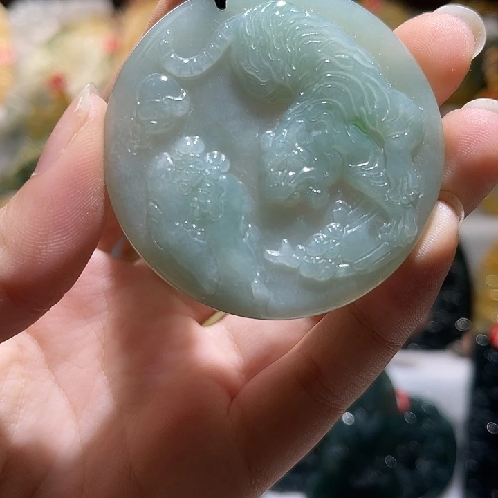 翡翠未镶嵌吊坠(不含链)翡翠