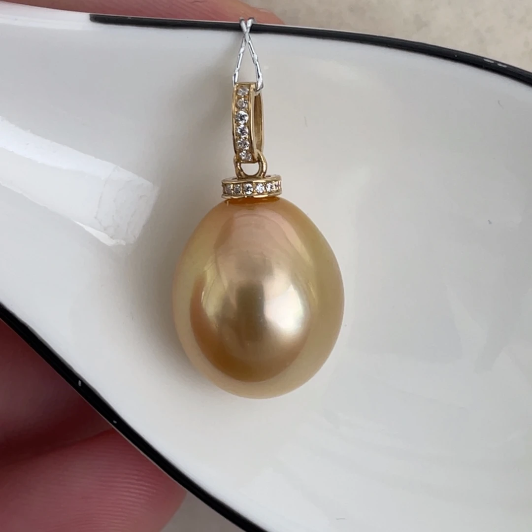 18K金镶嵌海水珍珠吊坠(不含链)14.5mm