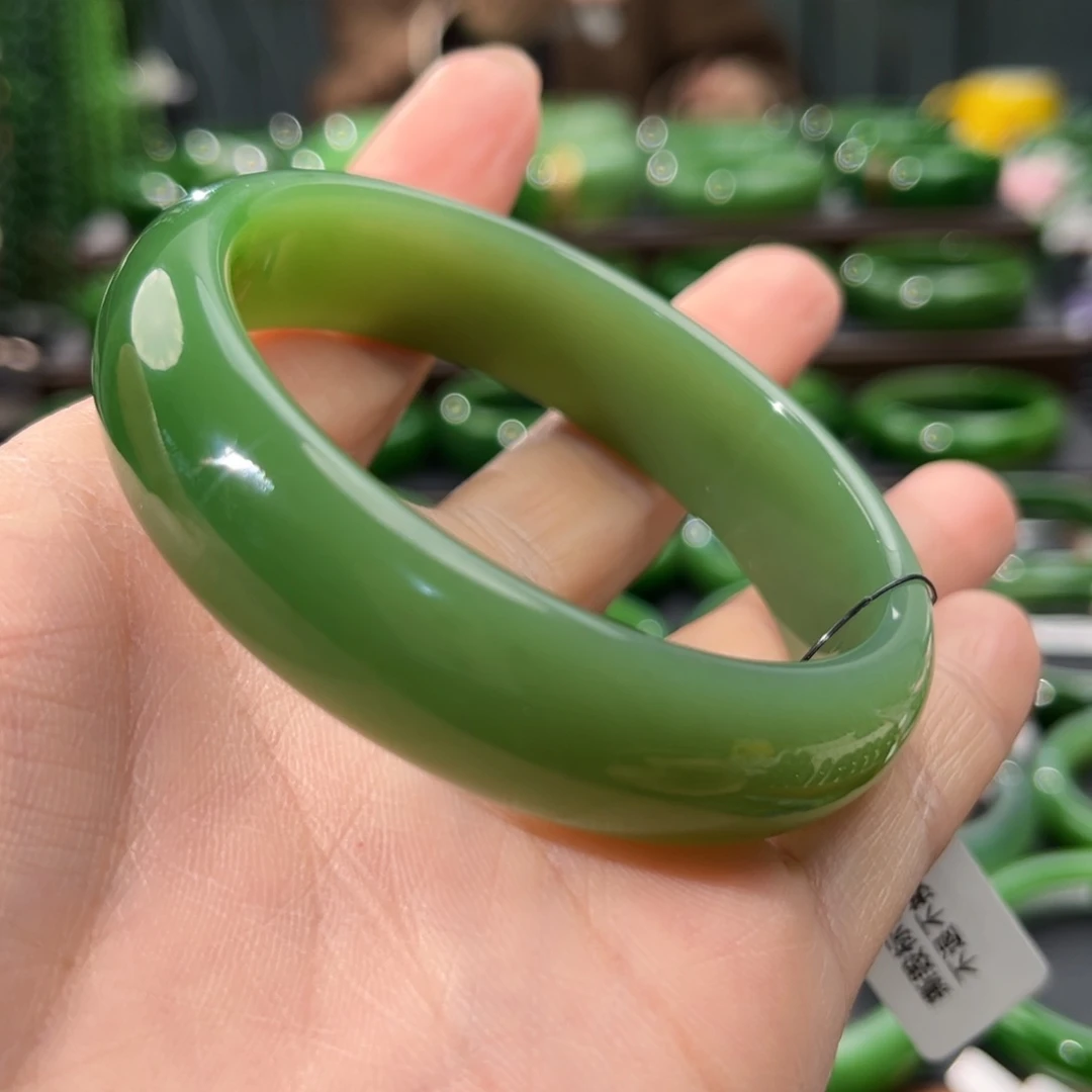 未镶嵌手镯和田玉（碧玉）