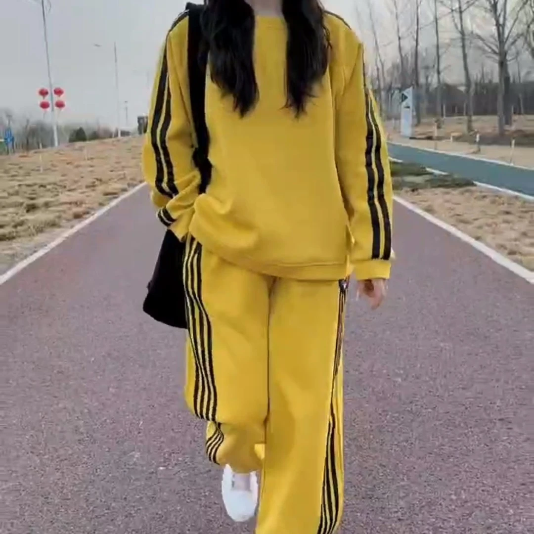sy穿搭休闲运动奶茶色条纹宽松卫衣阔腿裤