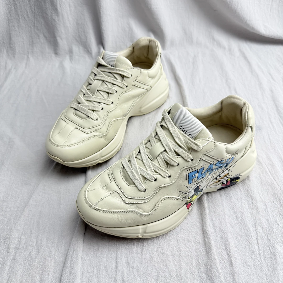 95新 GUCCI/古驰 37码/奶茶色时尚唐老鸭联名经典女士老爹鞋 2202