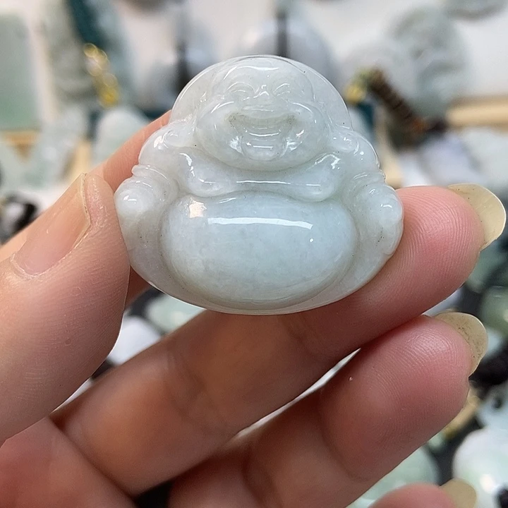 翡翠未镶嵌颈饰佛公