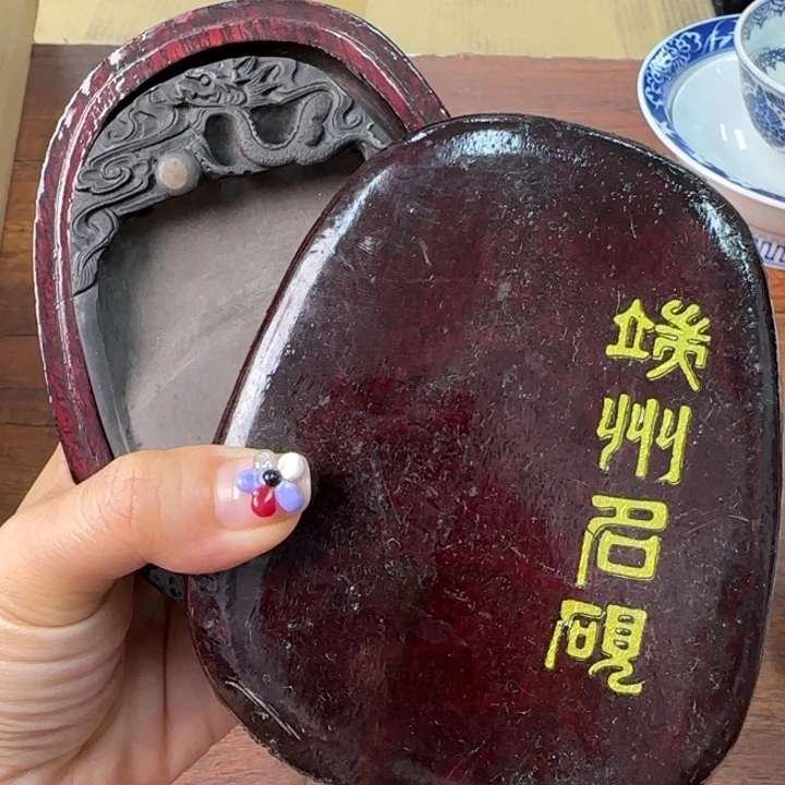 一个陶瓷物件哈哈哈哈