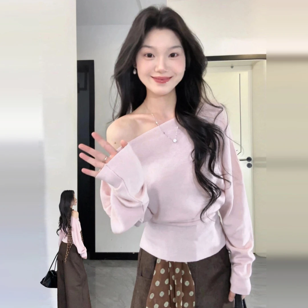 粉色一字领斜肩针织衫女2025新款早秋韩系氛围感毛衣内搭长袖上衣