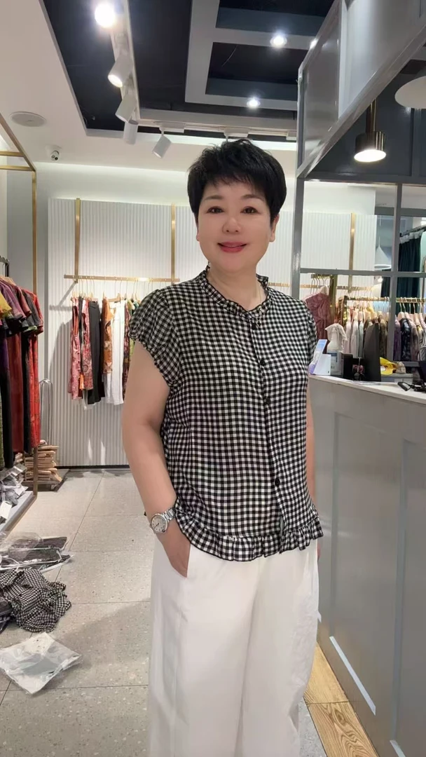 【娅姐专属】夏季时尚格子短袖洋气减龄百搭显瘦上衣38801