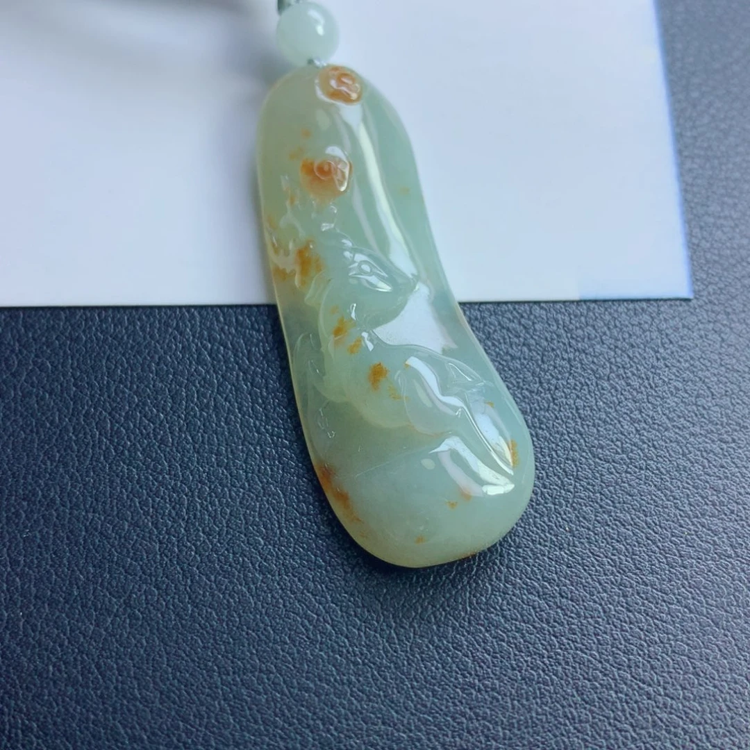 颈饰未镶嵌翡翠小鹿