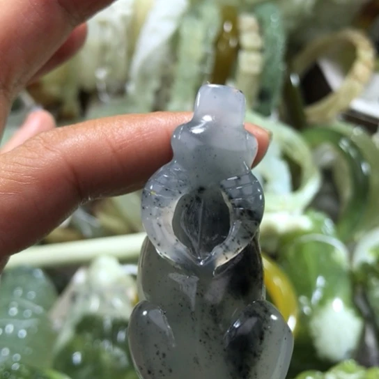 岫玉未镶嵌手镯手把