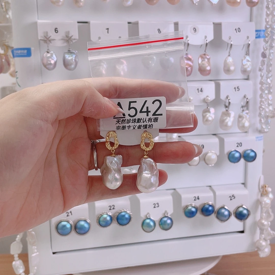 淡水珍珠未镶嵌颈饰梦***?