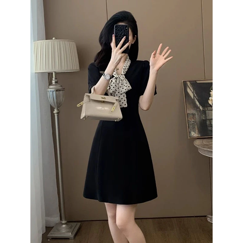 法式小香风蝴蝶结连衣裙女夏季25新款高级感气质显瘦赫本风小黑裙