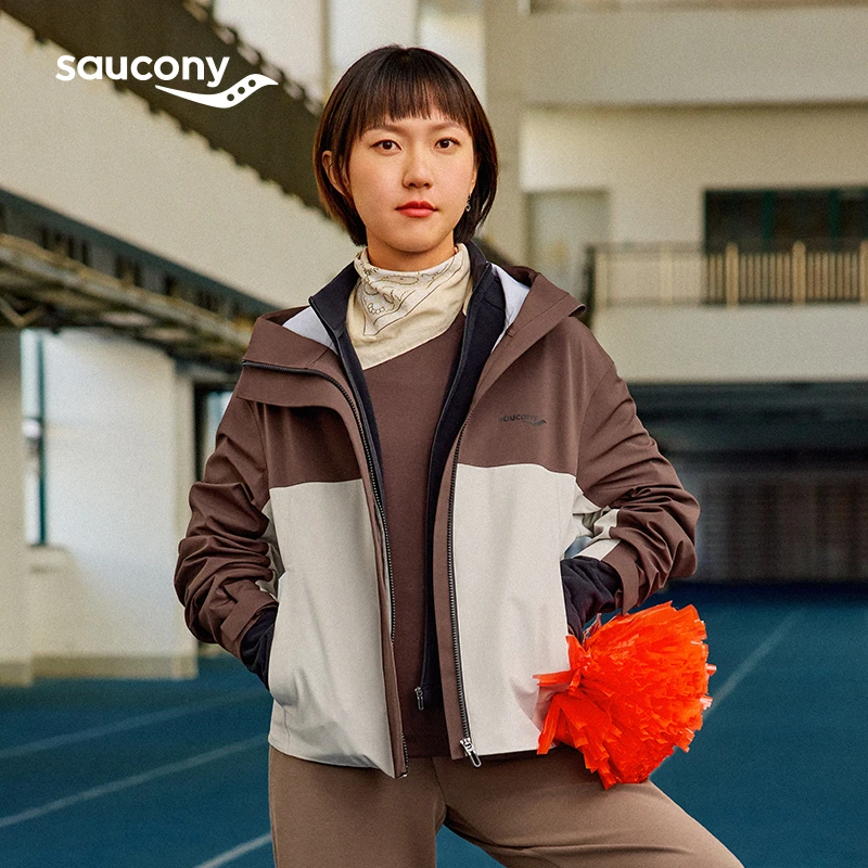 Saucony索康尼女子都市生活防泼水可拆卸两件套摇粒绒三合一外套