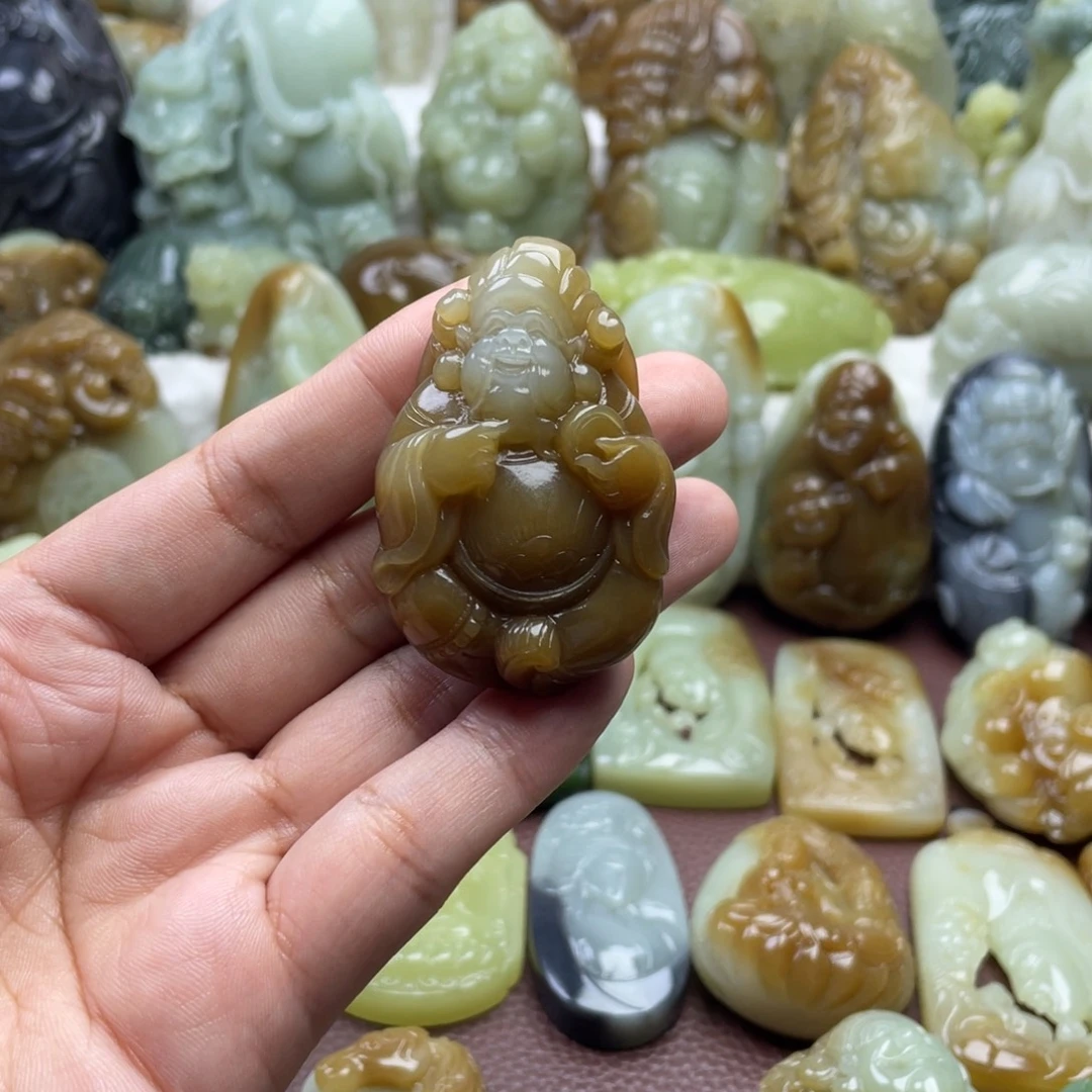诗****颈饰未镶嵌和田玉