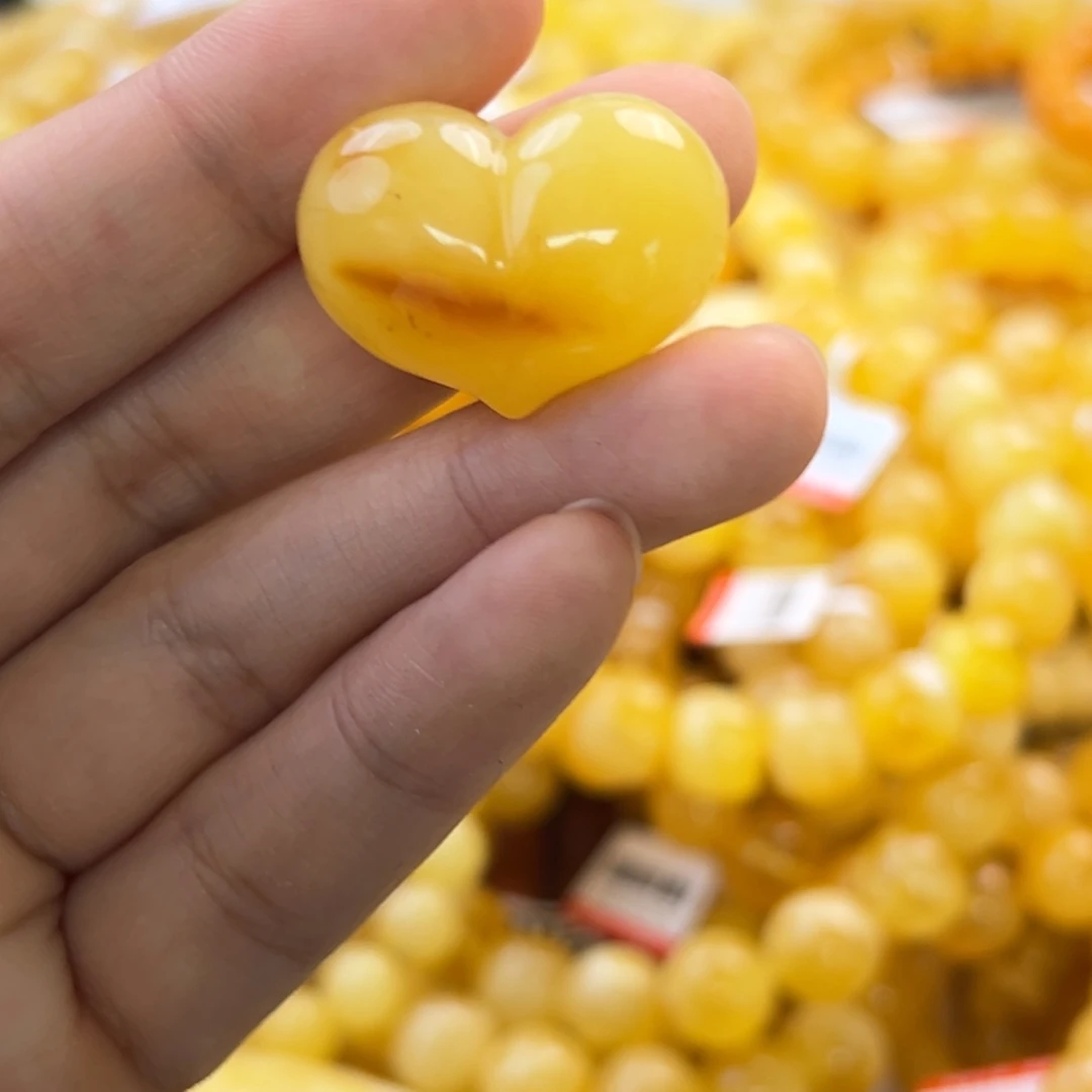 琥珀未镶嵌珠宝奇石