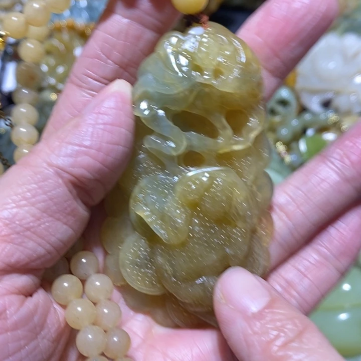 岫玉岫玉吊坠未镶嵌