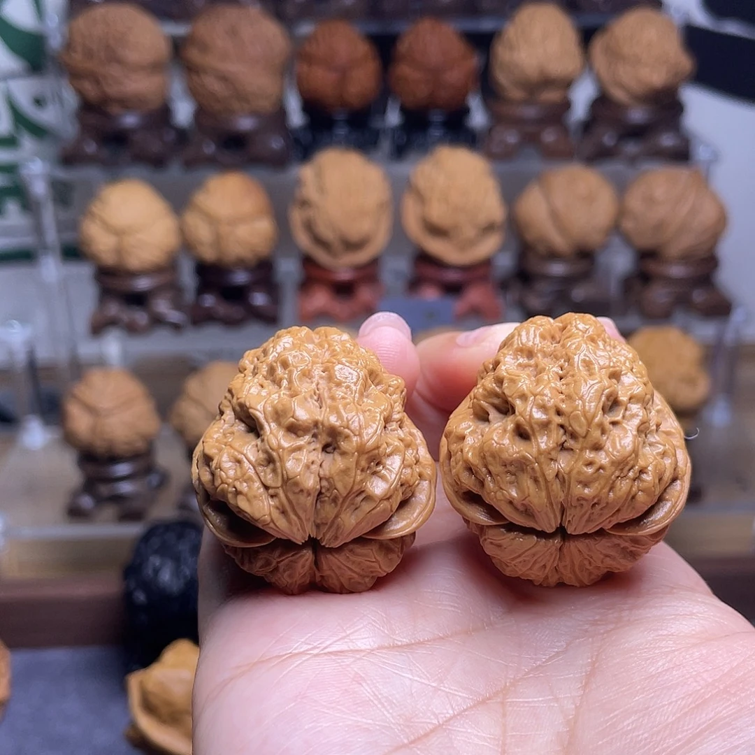 文玩核桃把件4…………36mm