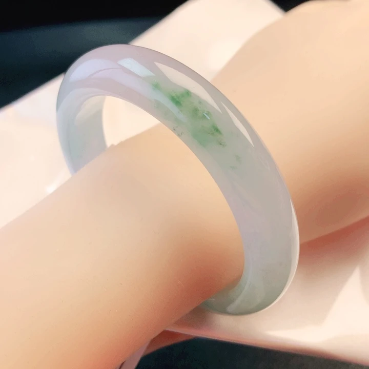 翡翠未镶嵌手镯56圈