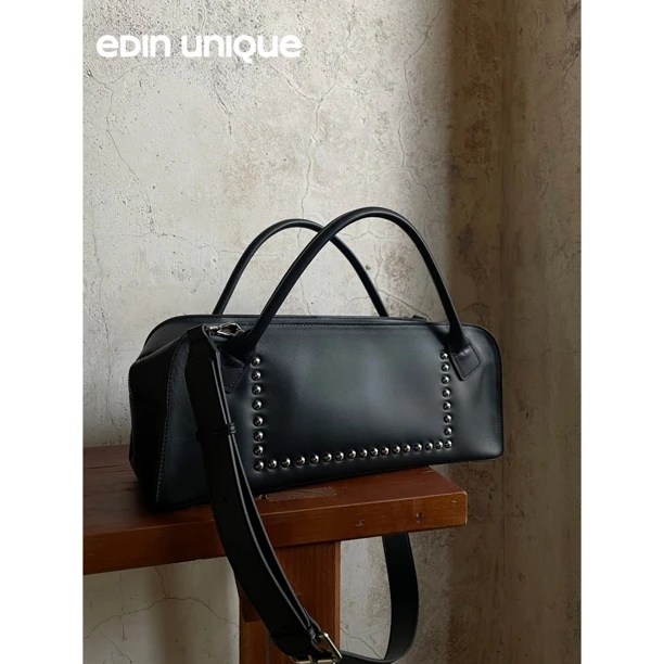 一丁牛皮复古手提包方形包高级感机车铆钉时尚休闲单肩斜挎包女潮