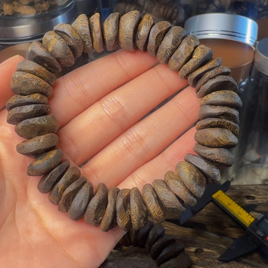 沉香碎屑沉香沉水壳子30