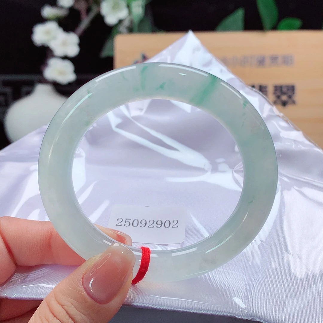 未镶嵌手镯（圆镯）翡翠缅甸天然a货翡翠