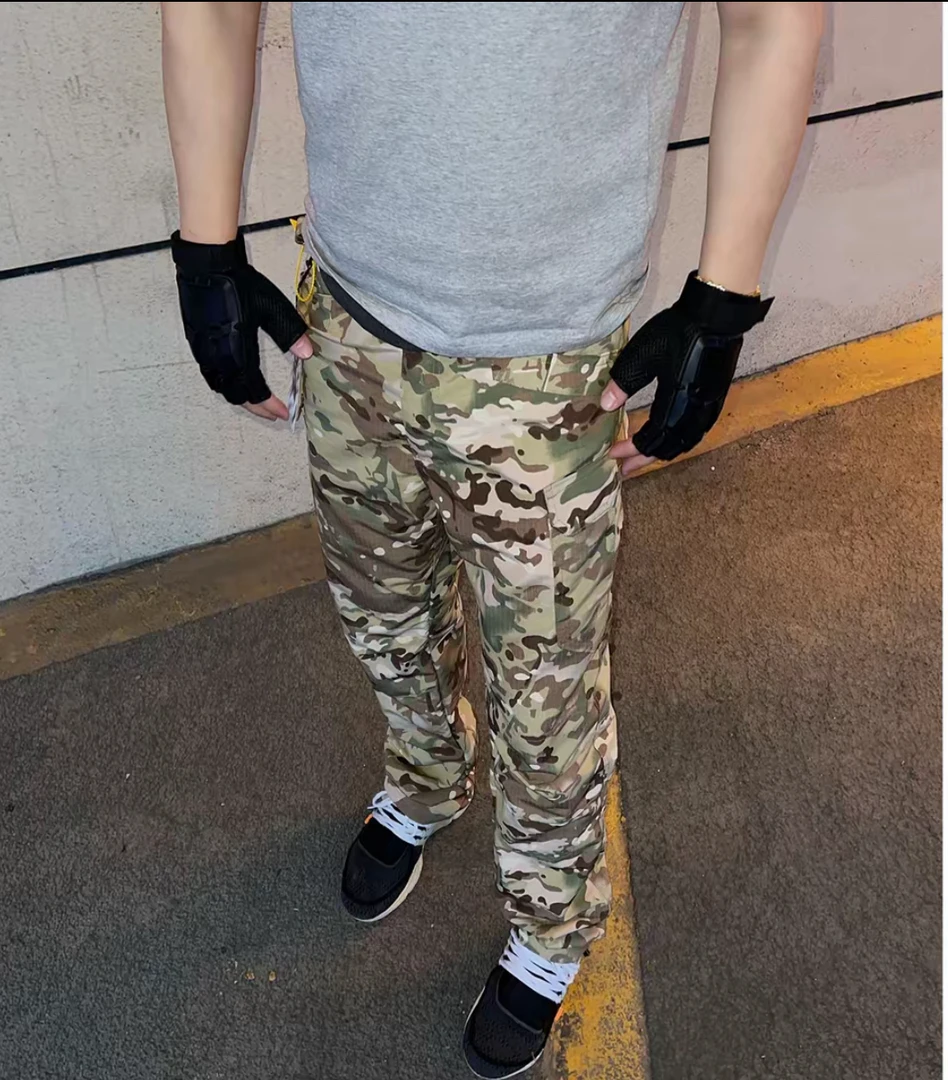 WRZA 迷彩长裤 美式户外 偏硬制面料 多口袋设计街头嘻哈微喇裤男