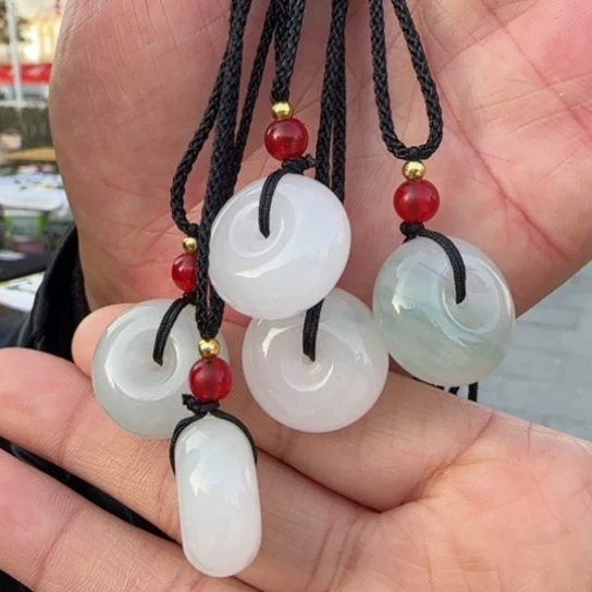 石英质玉颈饰未镶嵌新疆天山翠2.2平安扣，多样性发一