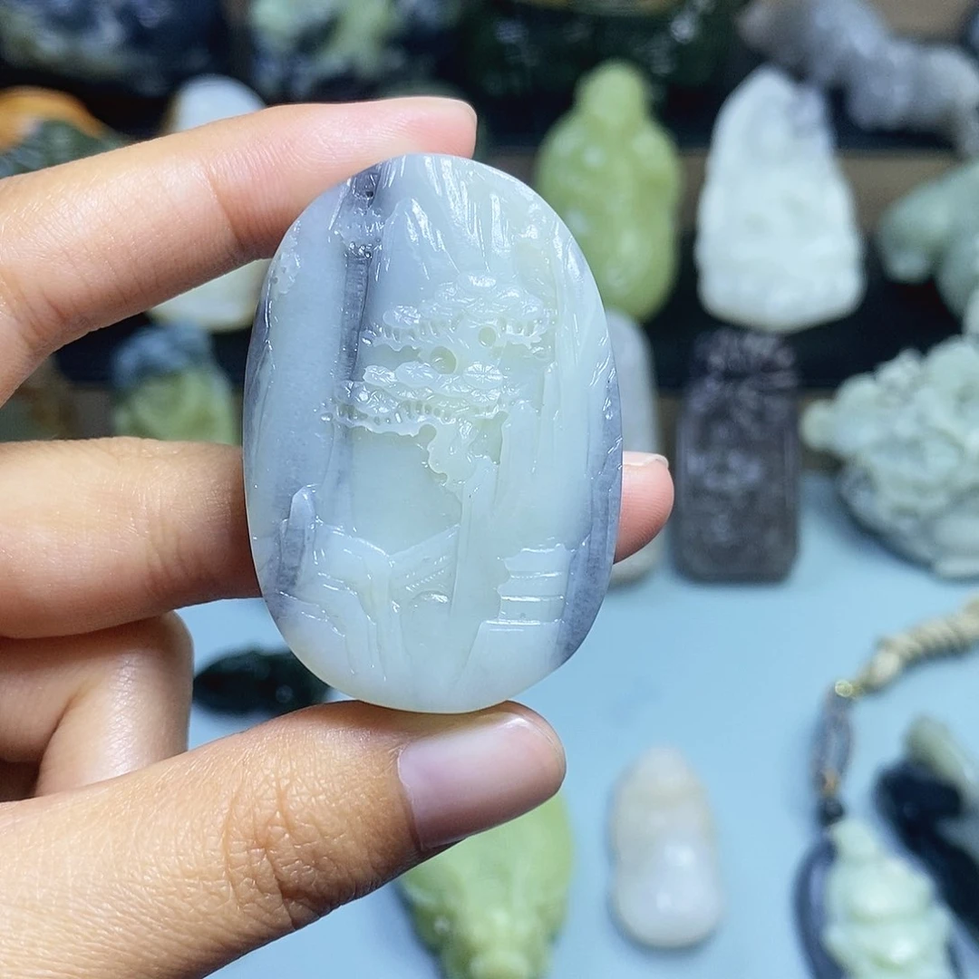 【闪购商品】颈饰未镶嵌和田玉开****?