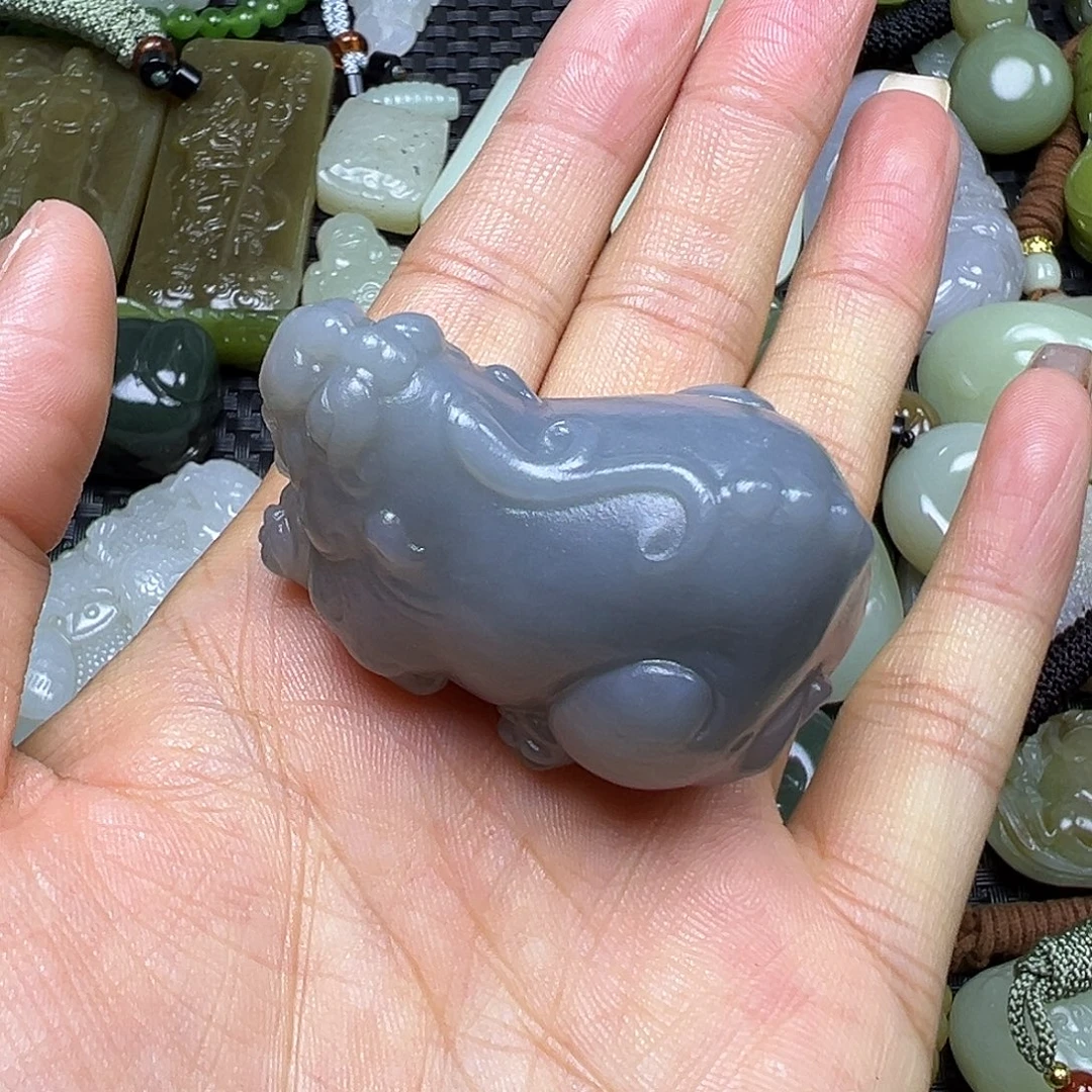 和田玉未镶嵌颈饰卡51