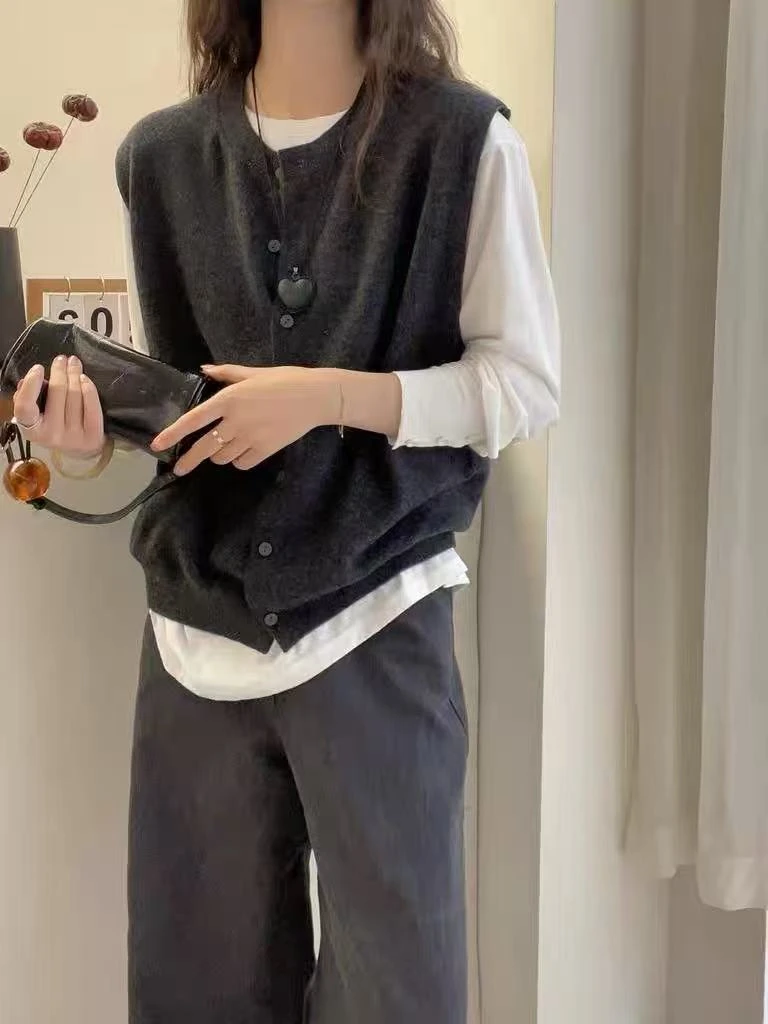 「金小姐」圆领单排扣羊毛马甲～