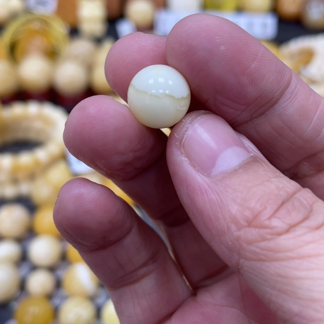 琥珀珠宝奇石未镶嵌11.5mm白花