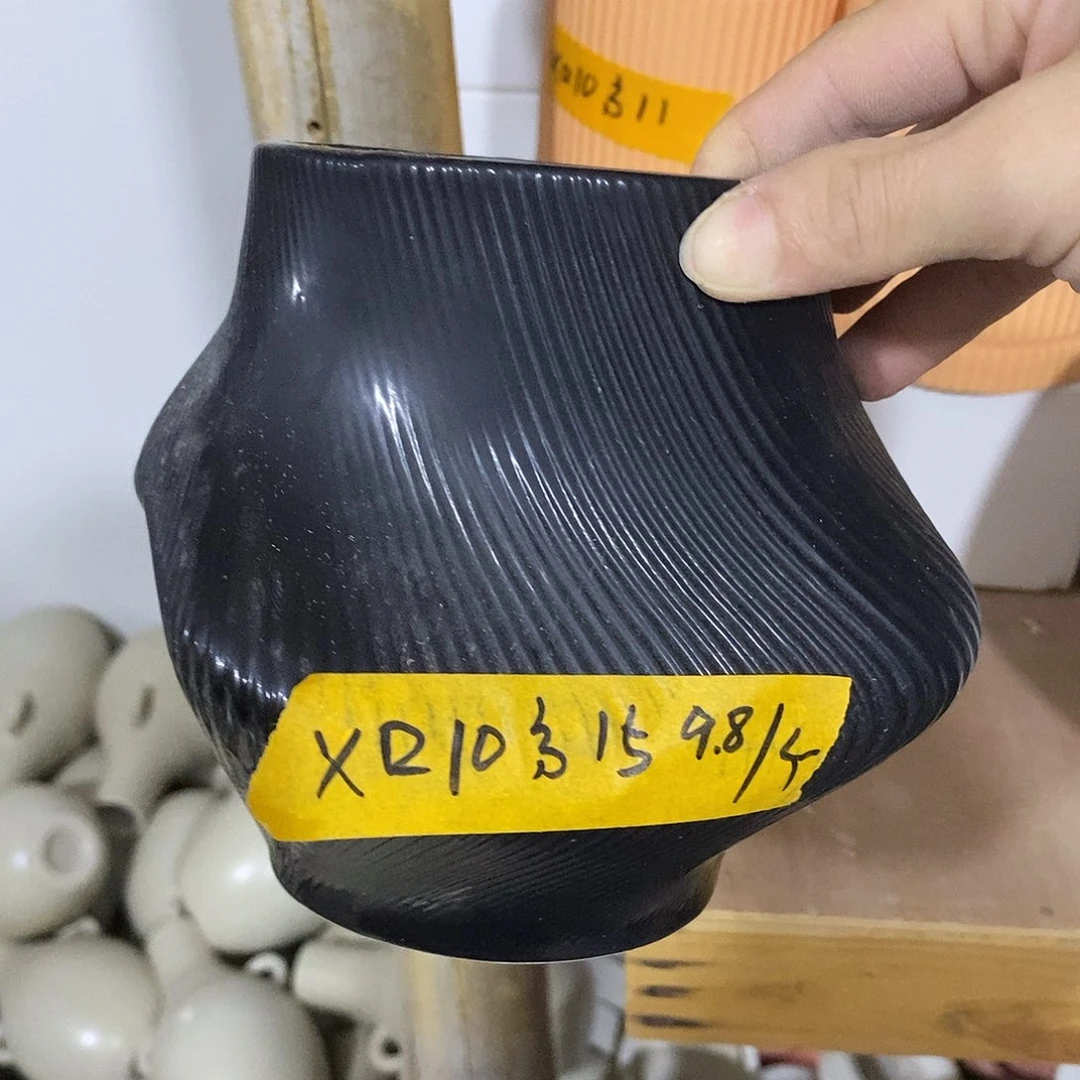 摆件陶盆有孔 瑕疵介意勿拍