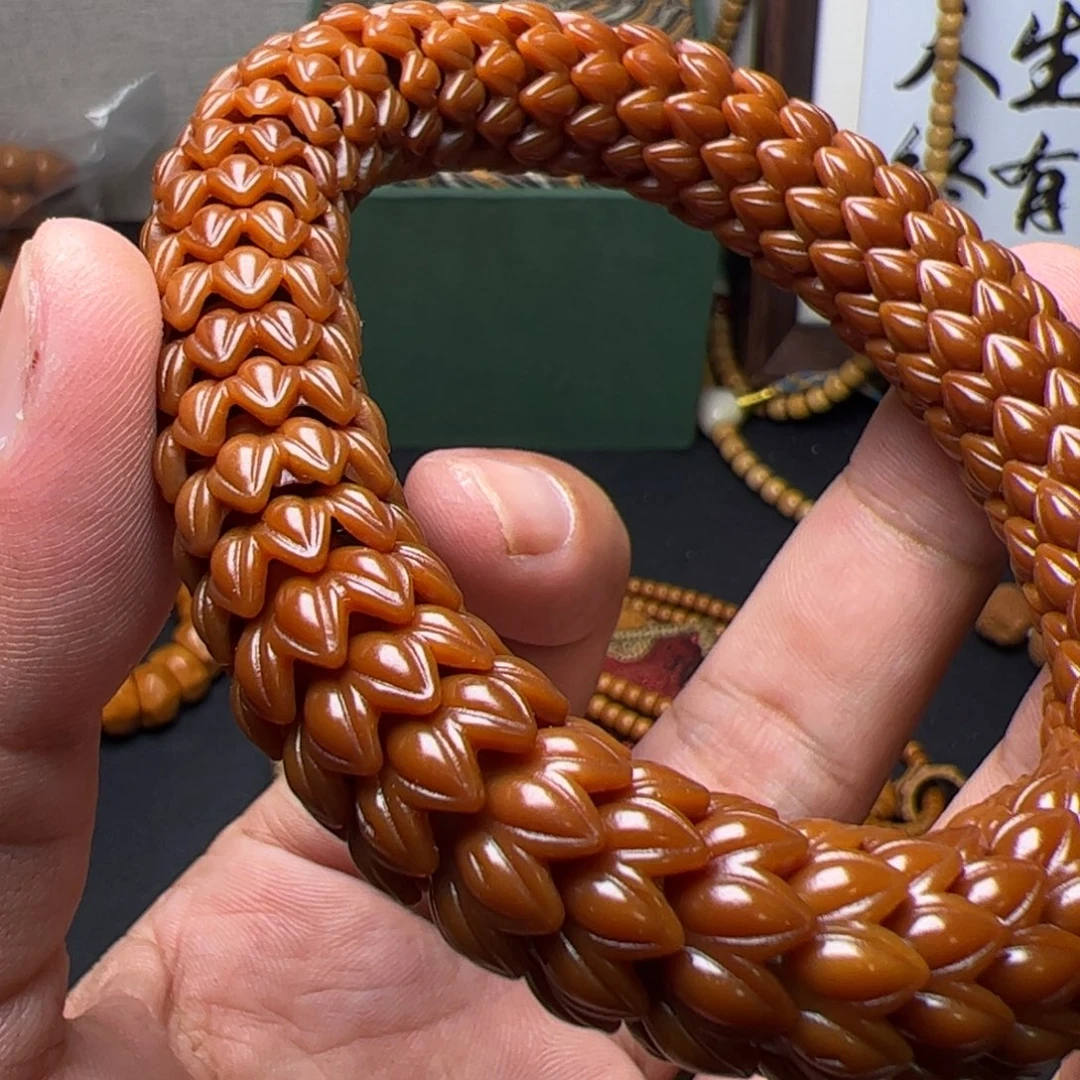 吊坠猴头核桃健康路