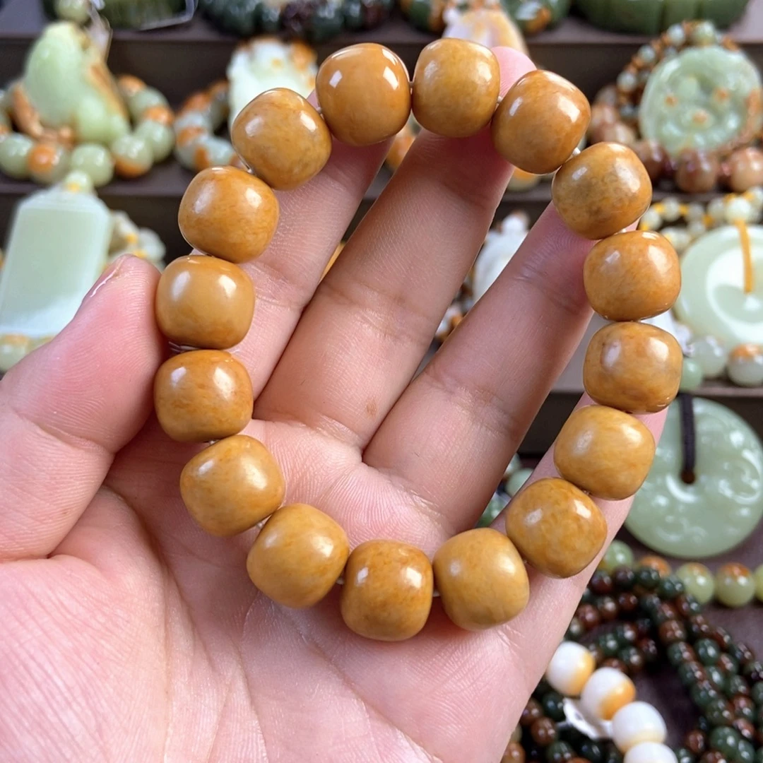 透闪石质玉未镶嵌手串