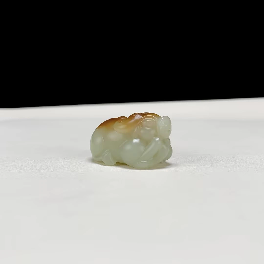 【豫人豫品】天然和田玉吊坠糖玉扭转乾坤H320