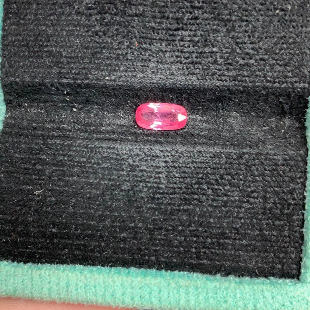 裸石尖晶石莲花色马亨盖1.06ct