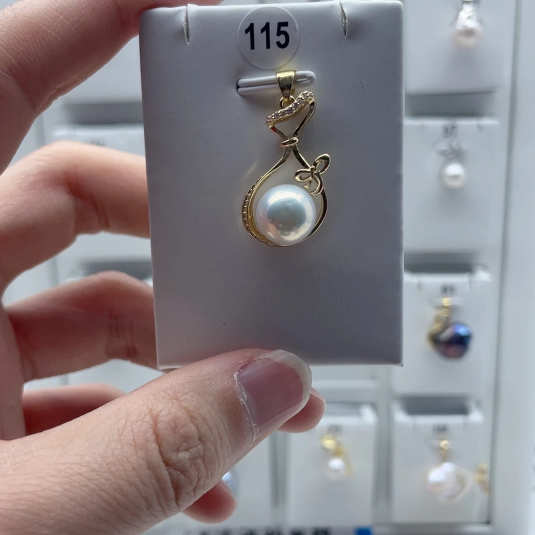 合金淡水珍珠颈饰